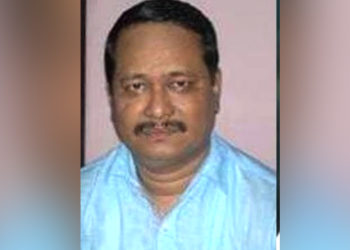 বিধায়ক ডঃ অমিয় কুমাৰ ভূঞা ভাইৰেল ফোনকল, নাৰায়ণপুৰ থানাৰ অ’চি আৰক্ষীৰ মুখ্য কাৰ্যালয়ত উপস্থিত