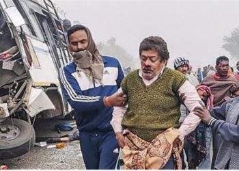 ঝাড়খণ্ডত ভয়ংকৰ পথ দুৰ্ঘটনা : বাছ-ট্রাকৰ মুখামুখী সংঘর্ষত হতাহত ৪৩