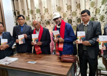 পদ্মশ্ৰী ৰংবং তেৰাঙৰ জন্ম দিৱস উপলক্ষে কাব্য সংকলনৰ শুভ উন্মোচন