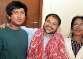 কভিডত আক্রান্ত অখিল গগৈ : পত্নী-পুত্ৰৰ দেহটো ধৰা পৰিছে ক’ৰনা