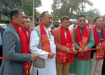 ডিফুত ১৪টা জিৰণি চ’ৰা, ১৭টা পেভাৰ্ট ব্লক যুক্ত পথৰ শুভ উদ্ধোধন