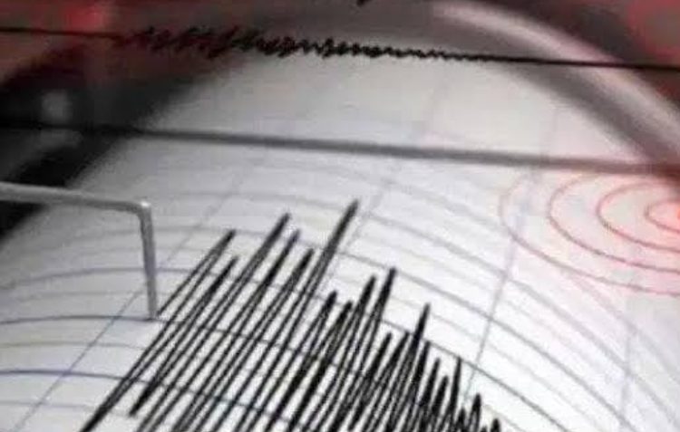 জম্মু-কাশ্মীৰ, দিল্লী, নয়ডাসহ উত্তৰ ভাৰতত ভূমিকম্পৰ জোকাৰণি