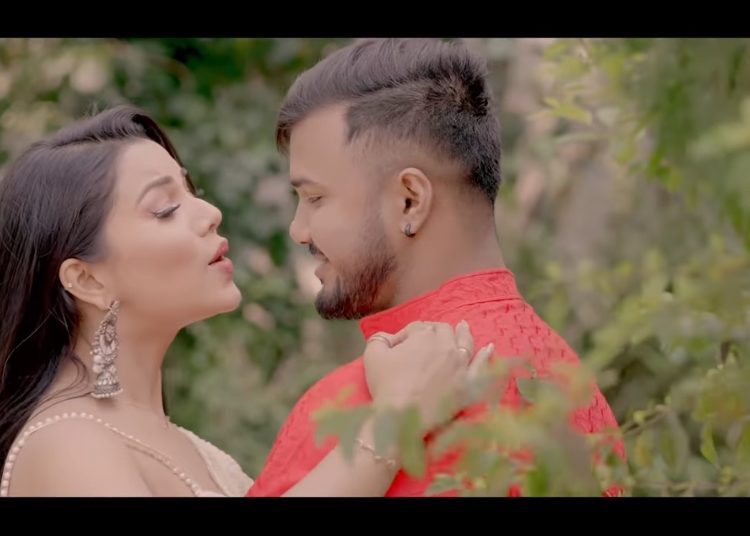 নীল আকাশ-পাপৰী গগৈৰ কণ্ঠৰে, দীপজ্যোতি মহন্তৰ পৰিচালনাৰে মুক্তিপ্ৰাপ্ত “কইনা” ৰ জনপ্ৰিয়তা অব্যাহতঃ