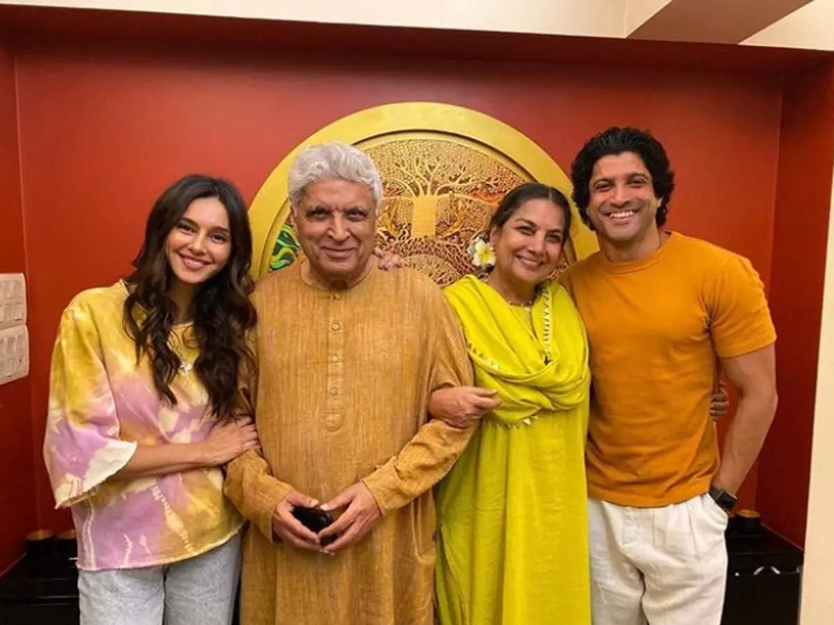 shibani dandekar javed akhtar shabana azmi and farhan akhtar | ASSAM TIMES POST