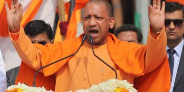 ভাৰত সংবিধানৰ দ্বাৰা পৰিচালিত হ’ব, চৰিয়তেৰে নহয় : বিধানসভা নিৰ্বাচনৰ মাজতে মন্তব্য যোগীৰ