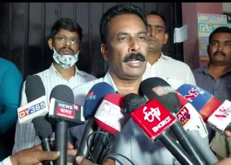 মুম্বাই আৰক্ষী ক্ৰাইম ব্ৰাঞ্চৰ গুৱাহাটীত অভিযান; গুটখা প্ৰস্তুতকাৰী ডি এছ গ্ৰুপৰ কাৰ্যালয়ত তলা