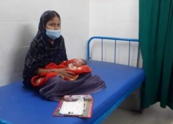 পৰীক্ষাৰ মাজতে প্রসৱ বেদনা, সদ্যোজাত কোলাত লৈয়েই পৰীক্ষাত বহিল সদ্য-মাতৃ ছাত্ৰী!