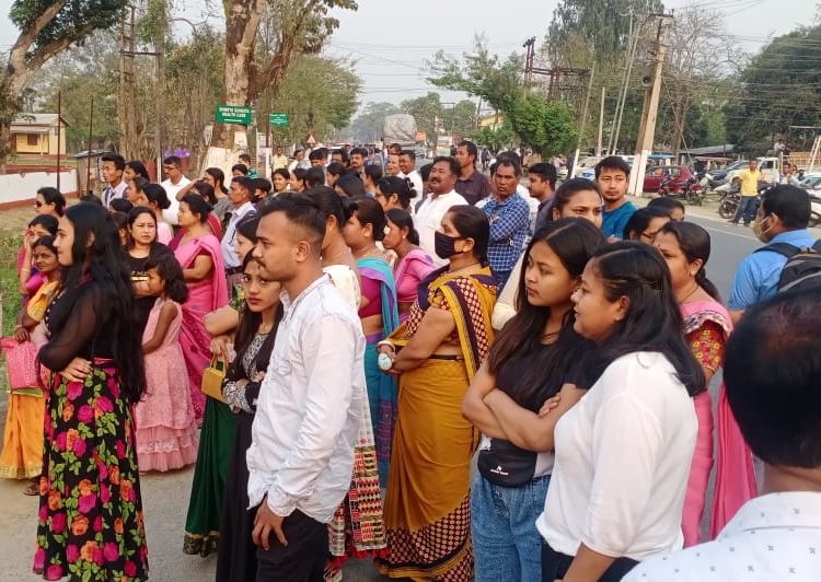 বোকাখাতত শান্তিপূৰ্ণ ভাবে পাৰ হ’ল উচ্চ আৰু উচ্চতৰ  চূড়ান্ত পৰীক্ষাৰ প্ৰথম দিন