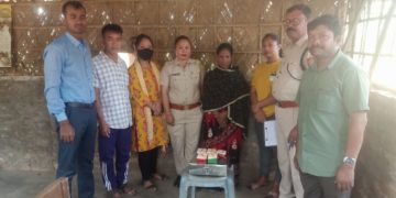খটখটিত যাত্ৰীবাহী বাছত মহিলা যাত্ৰীৰ পৰা সন্দেহযুক্ত হেৰ’ইন জব্দ