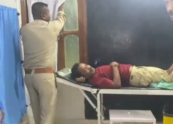 আৰক্ষীক আক্ৰমণ কৰি পলাব খোজোতেই ড্ৰাগছ সৰবৰাহকাৰীক এনকাউণ্টাৰ আৰক্ষীৰ