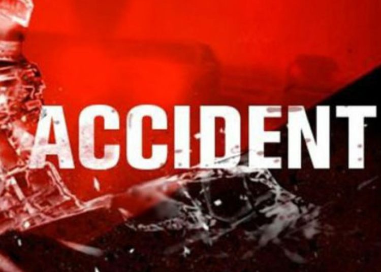 বেজেৰা শালমাৰাত ভয়ংকৰ দুৰ্ঘটনাঃ দ খাৱৈত উফৰি পৰিল ওৱেগনাৰ-