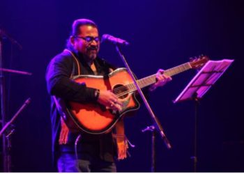 ২০২২ বৰ্ষৰ ড° ভূপেন হাজৰিকা বঁটা শিল্পী ময়ূখ হাজৰিকালৈঃ
