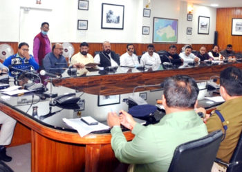 ৬০টা স্থায়ী বাছ আস্থানত ফলক লগোৱা নিৰ্দেশ কামৰূপ(ম) প্ৰশাসনৰ