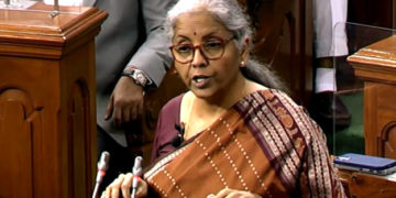 জম্মু-কাশ্মীৰৰ বাবে ১ লাখ ১৩ হাজাৰ কোটিৰ বাজেট প্রস্তাৱ বিত্তমন্ত্রী নির্মলা সীতাৰমনৰ