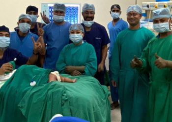 গুৱাহাটীত এমহীয়া শিশুৰ ৫০০ গ্রাম ওজনৰ টিউমাৰৰ সফল অস্ত্ৰোপচাৰ