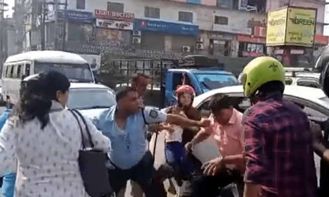 বিকি গুপ্তা জামিন মঞ্জুৰ : আদালতত আৰক্ষীয়ে স্বীকাৰ কৰিলে নিজৰ ভুল 1 বিকি গুপ্তা জামিন মঞ্জুৰ : আদালতত আৰক্ষীয়ে স্বীকাৰ কৰিলে নিজৰ ভুল