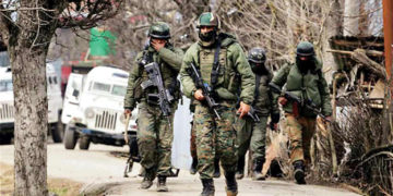 কাশ্মীৰত সেনা-সন্ত্ৰাসবাদীৰ সঙ্ঘাতত নিহত ১ পাকিস্তানীসহ ৪ সন্ত্ৰাসবাদী