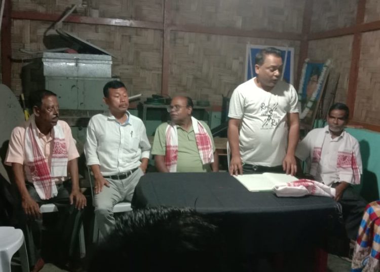 ডিফু শীতলাবাড়ী গাঁওৰক্ষী বাহিনী পুণৰ গঠন, ৰঞ্জন পালক সভাপতি আৰু ভৱতোষ ভৌমিক সম্পাদক হিচাপেলৈ ২৫ জনীয়া সমিতি গঠন 1 ডিফু শীতলাবাড়ী গাঁওৰক্ষী বাহিনী পুণৰ গঠন, ৰঞ্জন পালক সভাপতি আৰু ভৱতোষ ভৌমিক সম্পাদক হিচাপেলৈ ২৫ জনীয়া সমিতি গঠন
