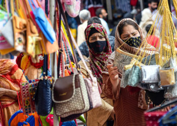 একে দিনাই ঈদ, অক্ষয় তৃতীয়া : অশান্তি এৰাবলৈ মাইক-সমদলত কঠোৰ নির্দেশ যোগী চৰকাৰৰ