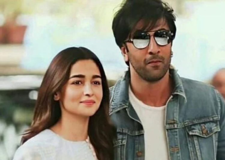 ১৭ এপ্ৰিলত বিবাহপাশত আৱদ্ধ হ'ব ৰণবীৰ কাপুৰ-আলিয়া ভাট 1 ১৭ এপ্ৰিলত বিবাহপাশত আৱদ্ধ হ’ব ৰণবীৰ কাপুৰ-আলিয়া ভাট