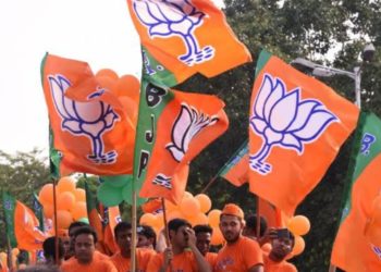 উত্তৰ প্রদেশত একে পৰিয়ালৰে ৫ জনৰ ৰহস্যজনক মৃত্যু, বিজেপি চৰকাৰৰ দিশে আঙুলি বিৰোধীৰ