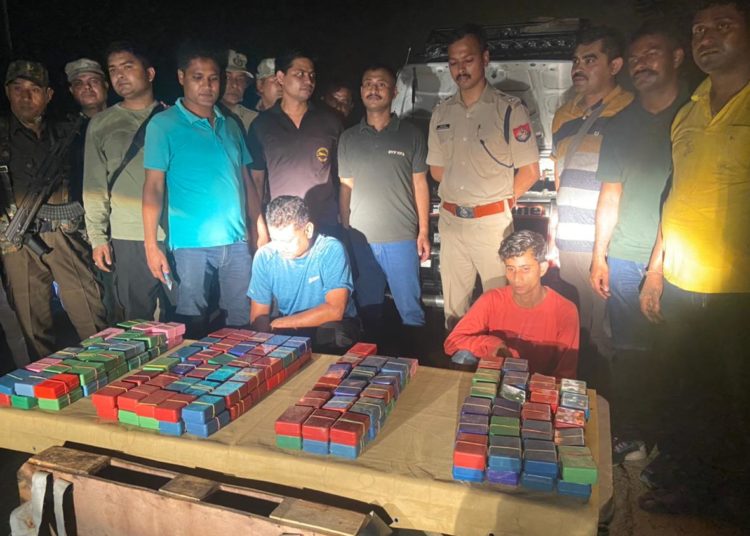 Heroin worth over Rs 16 crore seized, four apprehended : 1 ১৮ ঘণ্টা অভিযানৰ অন্তত কৰিমগঞ্জ আৰক্ষীৰ সফলতাঃ ২.২ কি’লো হেৰ’ইনসহ চাৰি ড্ৰাগছ সৰবৰাহকাৰী আটক