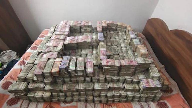 উদ্ধাৰ কৰা হ'ল ২৫ কোটি টকা