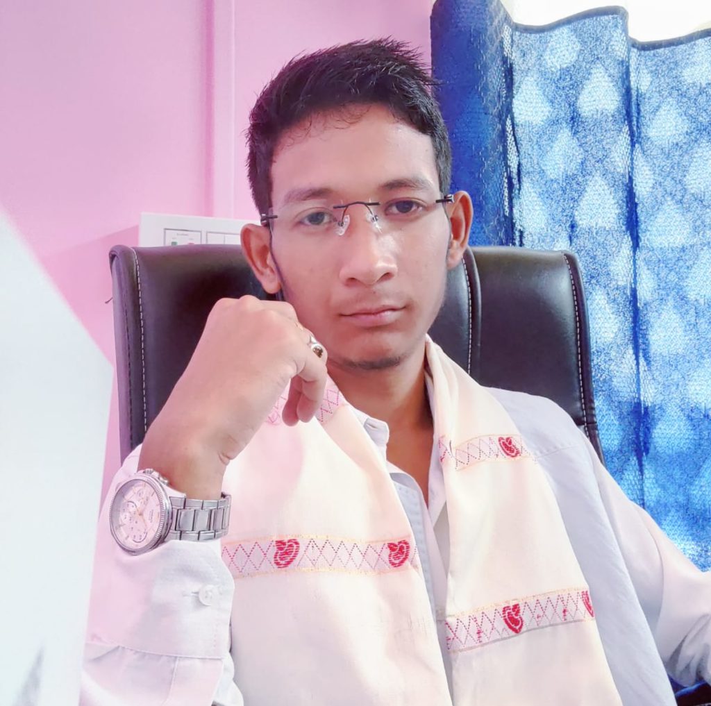 বিয়াৰ প্ৰস্তাৱ আগবঢ়োৱা ৰাণা পাগাগ