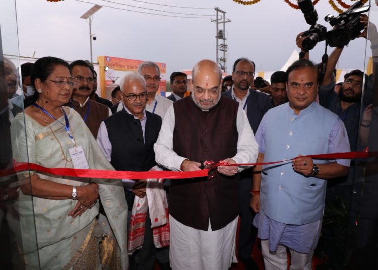 দুদিনীয়া বিভিন্ন কাৰ্যসূচীৰে গুৱাহাটীলৈ অহা অমিত শ্বাহে শুভ উদ্বোধন কৰিলে নৱনিৰ্মিত লোকপিয়ল সঞ্চালকালয় আৰু অসমৰ কাৰ্যালয় ভৱনঃ 1 দুদিনীয়া বিভিন্ন কাৰ্যসূচীৰে গুৱাহাটীলৈ অহা অমিত শ্বাহে শুভ উদ্বোধন কৰিলে নৱনিৰ্মিত লোকপিয়ল সঞ্চালকালয় আৰু অসমৰ কাৰ্যালয় ভৱনঃ