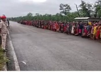 Clearing of tea garden land for greenfield airport amid tight security:    