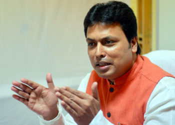 বিধানসভা নিৰ্বাচনৰ পূৰ্বেই ত্রিপুৰাৰ মুখ্যমন্ত্রী পদৰ পৰা হঠাৎ ইস্তফা বিপ্লৱ দেৱৰ