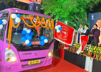 গুৱাহাটীত চলা গুলপীয়া বাছ বন্ধ হোৱা উপক্ৰম; ২৫খনৰ ৪খনহে কৰিছে চলাচল