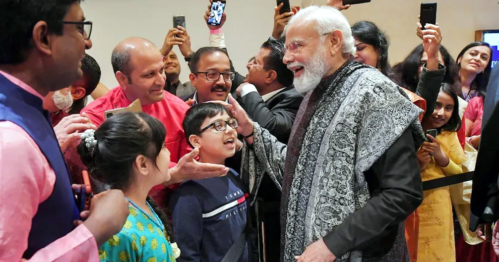 তাল মিলালে প্রধানমন্ত্রী মোদীয়ে
