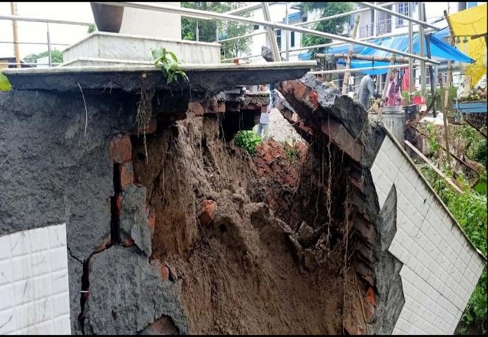 পানীত খহিল ‘আছু’ৰ সাংগঠনিক শ্বহীদ হিমাংশু তামুলীৰ স্মৃতিসৌধ