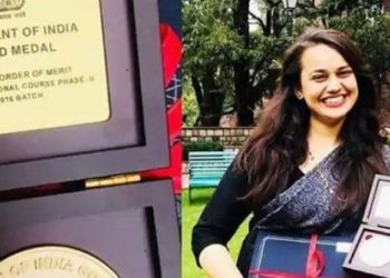 কিমান দৰমহা পাই এজন আই এ এছ বিষয়াই,আৰু কি কি সুবিধা লাভ কৰে তেওঁলোকে