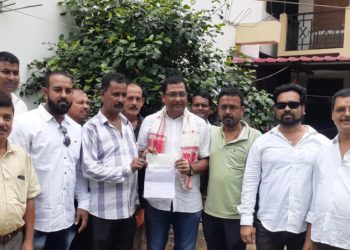 বিধায়ক ৰূপক শৰ্মাৰ জৰিয়তে মুখ্যমন্ত্ৰীৰ সাহায্য পুঁজিলৈ বানৰ আৰ্থিক বৰঙনি খাগৰিজান নিবনুৱা শ্ৰমিক আৰু ঠিকা সমবায় সমিতি লিমিটেডৰ