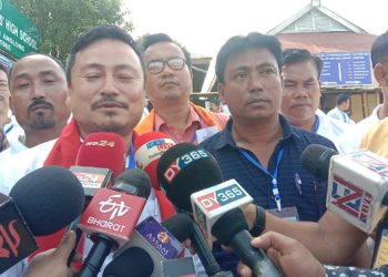 কাৰবি আংলং স্বায়ত্তশাসিত পৰিষদৰ নমাটি পৰিষদীয় সমষ্টিৰ বিজেপিৰ প্ৰাৰ্থী ৰিতেশ ইংহিৰ বিজয়: 2 কাৰবি আংলং স্বায়ত্তশাসিত পৰিষদৰ নমাটি পৰিষদীয় সমষ্টিৰ বিজেপিৰ প্ৰাৰ্থী ৰিতেশ ইংহিৰ বিজয়: