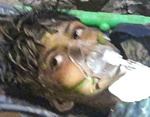 কুঁৱাত আবদ্ধ ৰাহুল