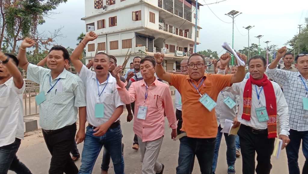 কাৰবি আংলং স্বায়ত্তশাসিত পৰিষদৰ নিৰ্বাচন