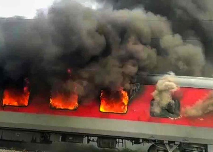 Trains cancelled due to protests against Agnipath scheme in Bihar and floods in Assam   