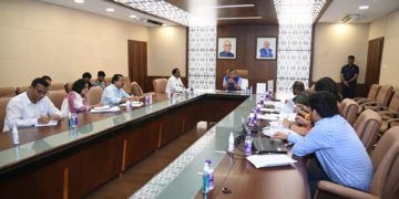 গৃহ নিৰ্মাণ আৰু অন্যান্য নিৰ্মাণ শ্ৰমিকৰ কল্যাণ সন্দৰ্ভত গুৰুত্বপূৰ্ণ বৈঠক মুখ্যমন্ত্ৰীৰ: