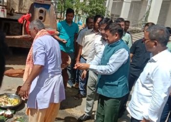 ডিফুত দুশ কোটি টকা ব্যয় সাপেক্ষে উৰণীয়া সেঁতুৰ কামৰ শুভাৰম্ভ: