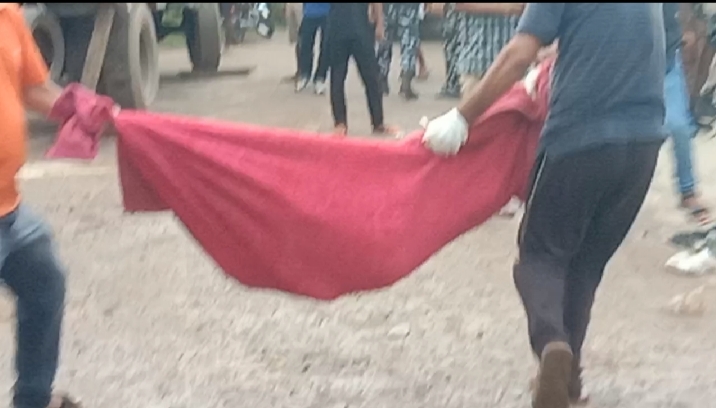 ভয়াবব পথ দুৰ্ঘটনা