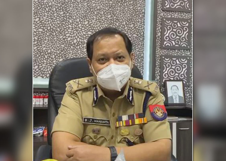 উজনি অসমত স্বাধীনতা দিৱসৰ পূৰ্বে আলফাৰ ব্যাপক কূটাঘাতৰ আশংকা ! ডিব্ৰুগড়ত ৰুদ্ধদ্বাৰ বৈঠক অসম আৰক্ষীৰ