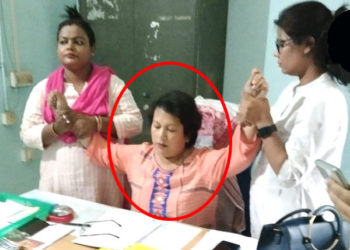 উৎকোচ লোৱাৰ সময়ত হাতে-লোটে ধৰা পৰে মৰিগাঁৱৰ জিলা আবকাৰী অধীক্ষক বৰষা বৰা বৰদলৈঃ