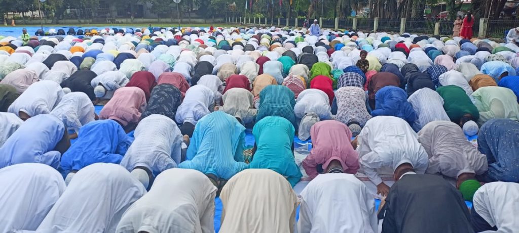 গুৱাহাটী মহানগৰী ভিন্ন প্ৰান্তত ঈদৰ সমূহীয়া নামাজ