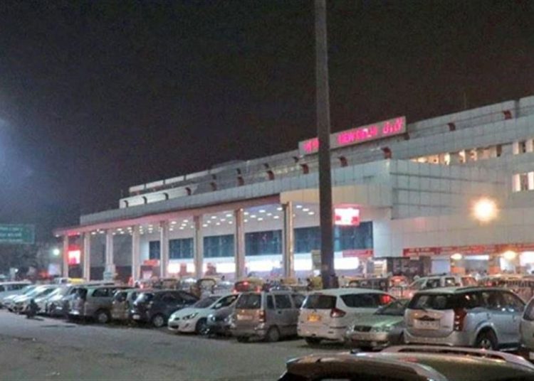 দিল্লী ষ্টেচনত যুৱতীক গণধৰ্ষণ, গ্রেপ্তাৰ চাৰি ৰে’লকর্মী