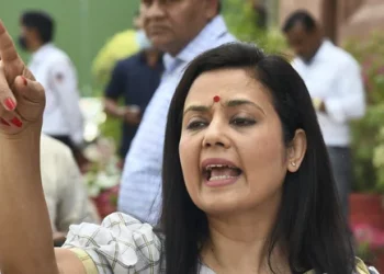 মহুৱা মৈত্ৰ বিতৰ্কিত টুইটৰ প্ৰসংগত কমলাক্ষ- জাকিৰৰ প্ৰতিক্ৰিয়া; ৰিপুন বৰাই দিলে স্পষ্টীকৰণ