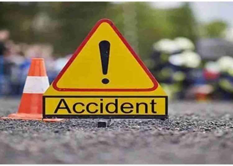 কিনি গাঁৱৰ একেটা পৰিয়ালৰ শোকাৱহ মৃত্যুঃ নতুন গাড়ীত মন্দিৰলৈ গৈ থকা অৱস্থাত দুৰ্ঘটনা-