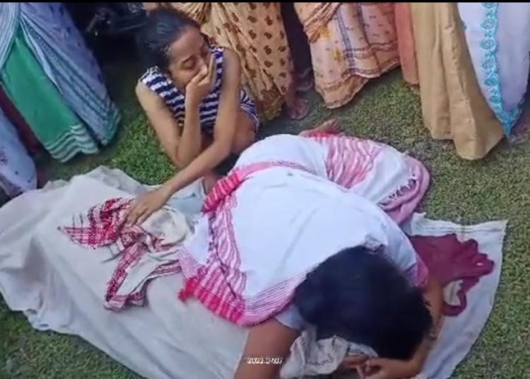 মাছ মাৰিবলৈ যাওঁতে ননৈ নদীত পৰি ছাত্ৰৰ সলিল সমাধিঃ